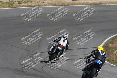 media/Apr-20-2025-AHRMA (Sun) [[393a79c373]]/Race/Group 12/Turn 4b/